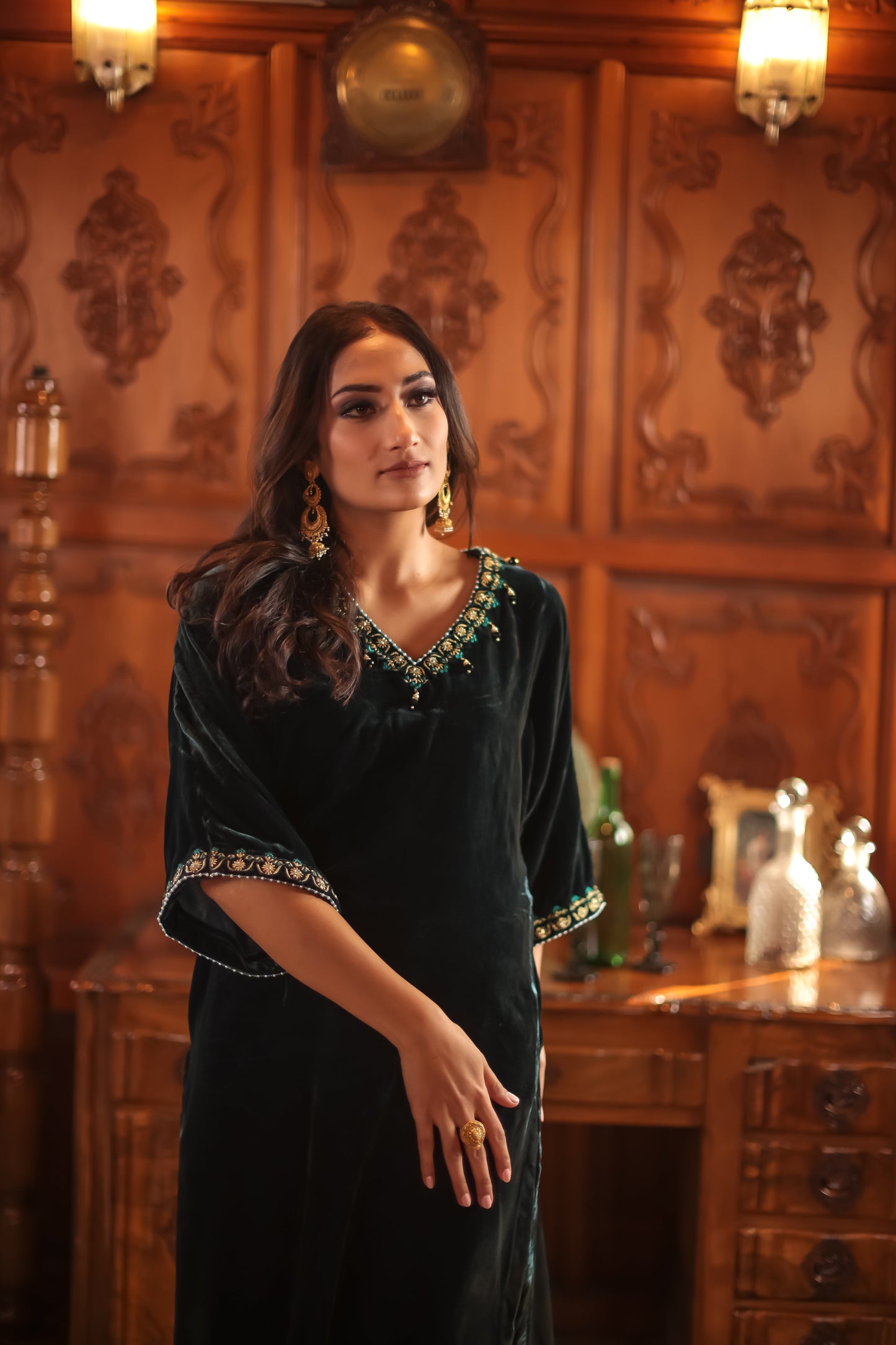 Teel Velvet Kaftan Set