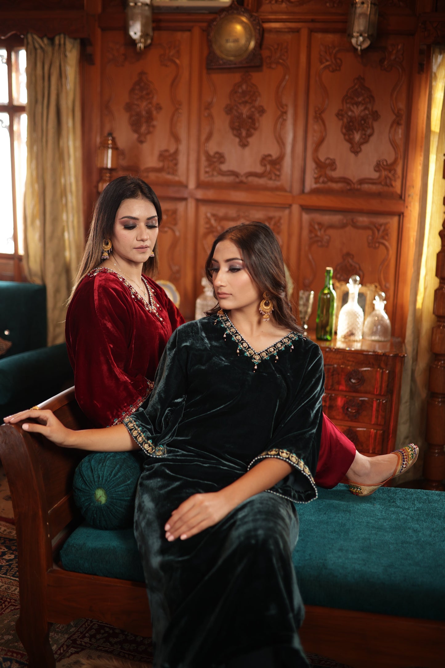 Teel Velvet Kaftan Set