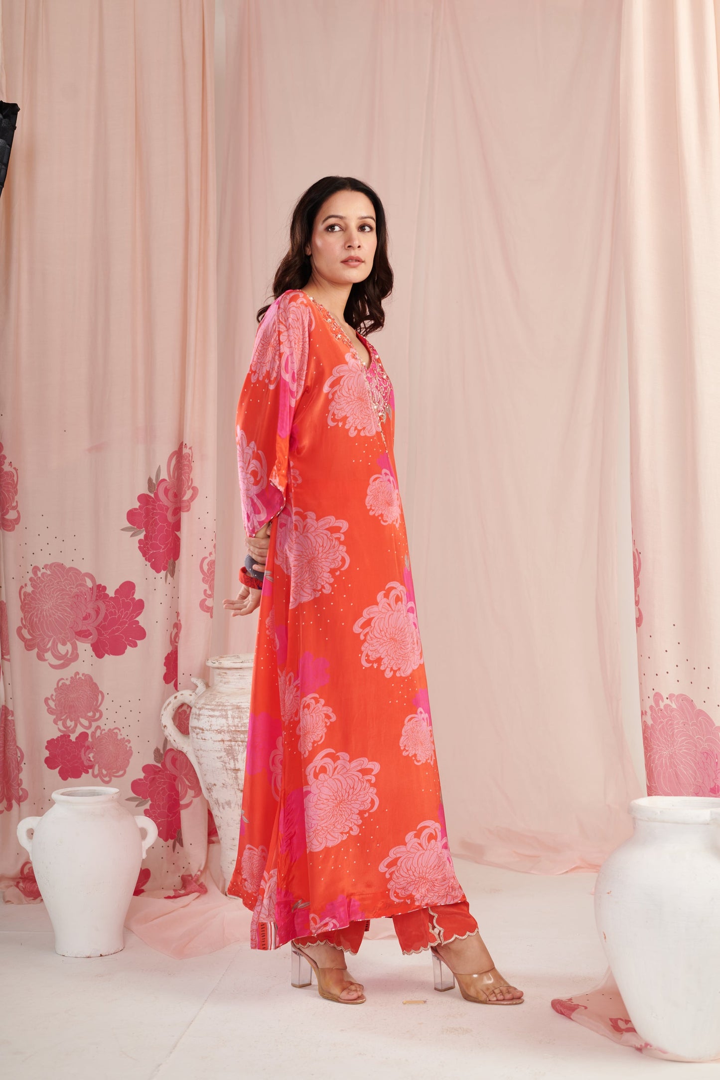 Exquisite red bloom Kaftaan