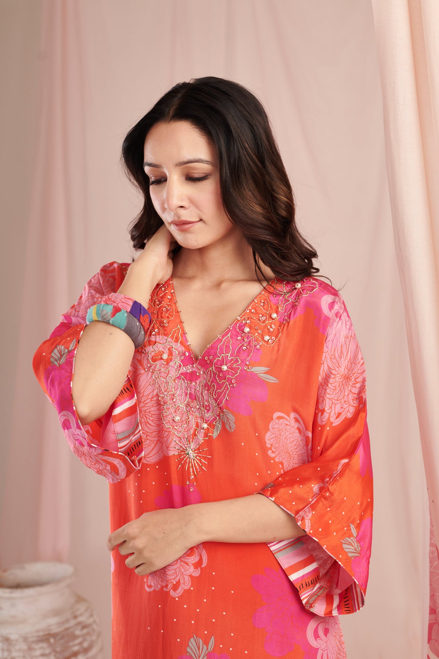 Exquisite red bloom Kaftaan