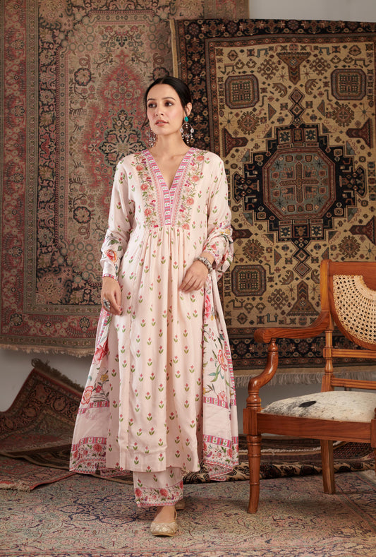 GUL EMBROIDERED IVORY KURTA SET
