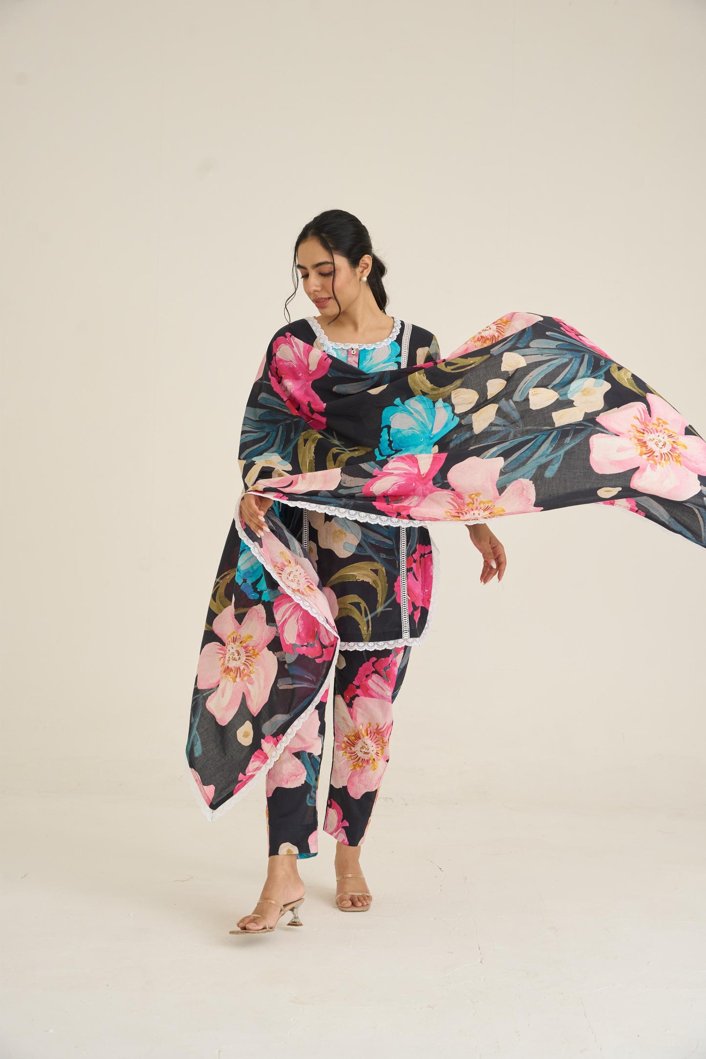 Midnight Floral Fusion Lawn Kurta Set
