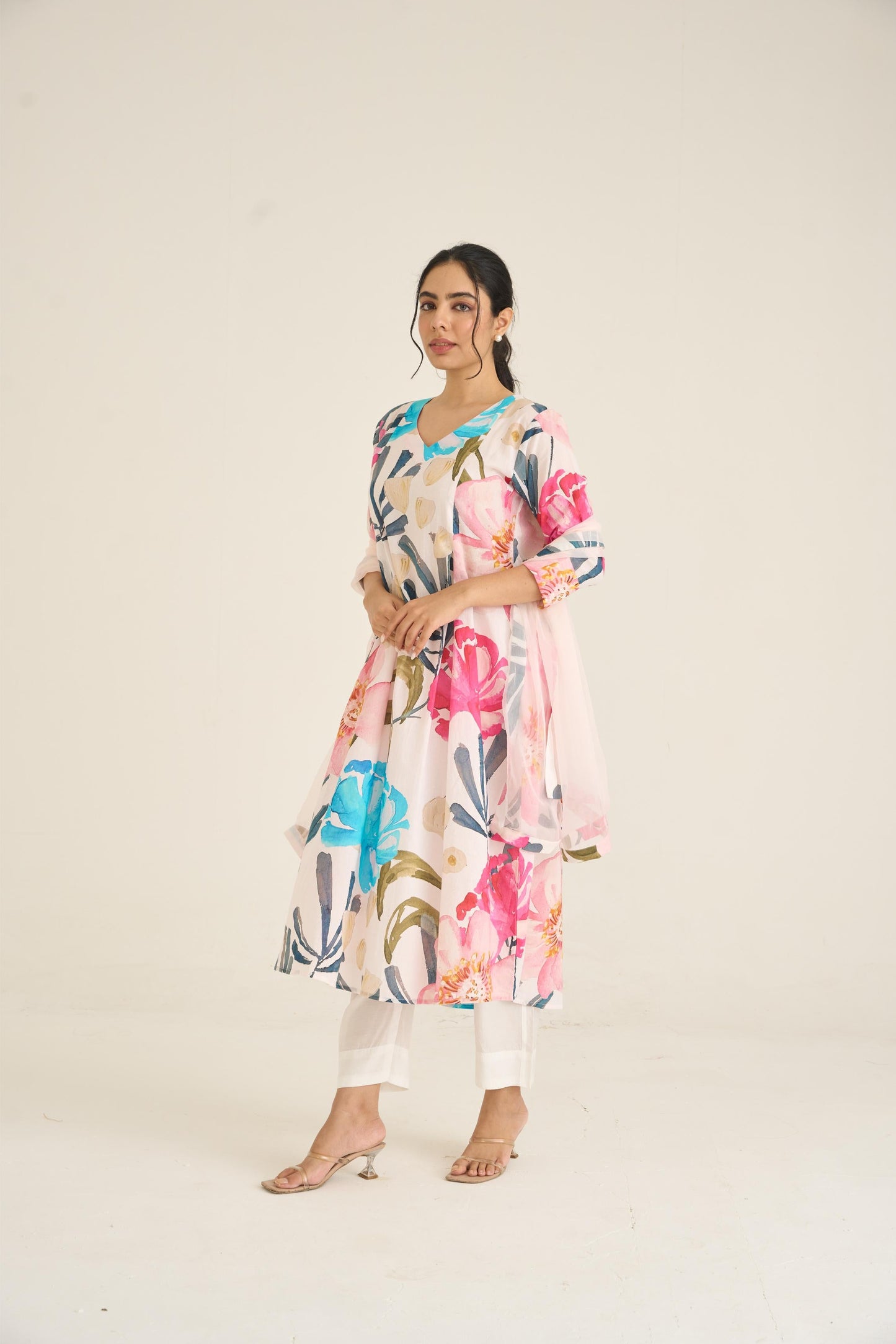 Ivory Bloom Panelled Kurta Set