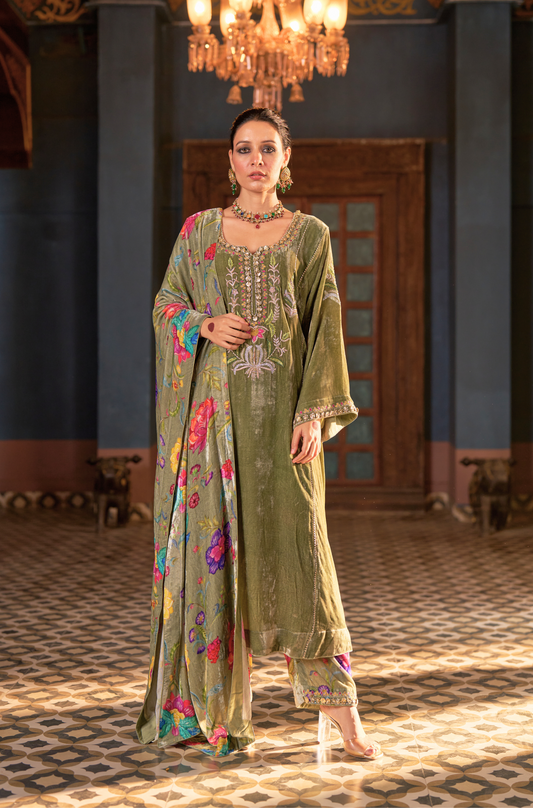 Naaz Green Kali Kurta Set