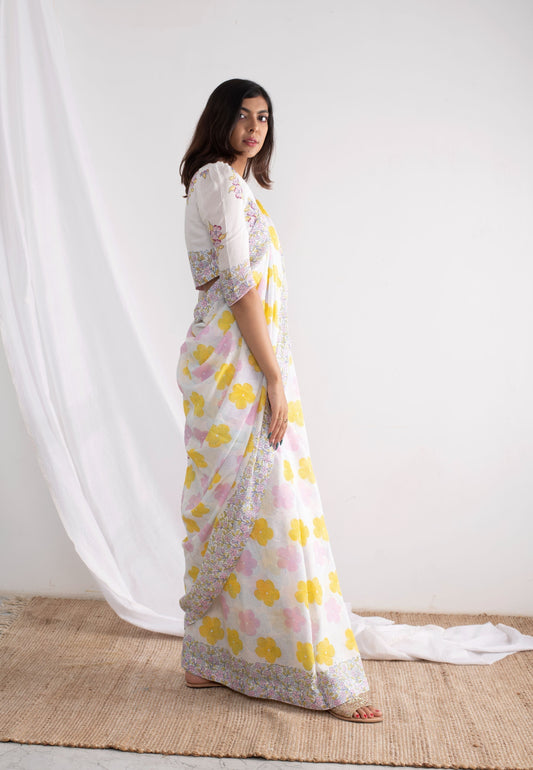 Blooming PrimRose Saree & Blouse Piece