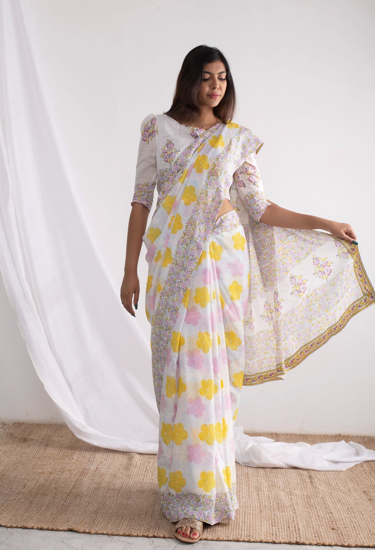 Blooming PrimRose Saree & Blouse Piece