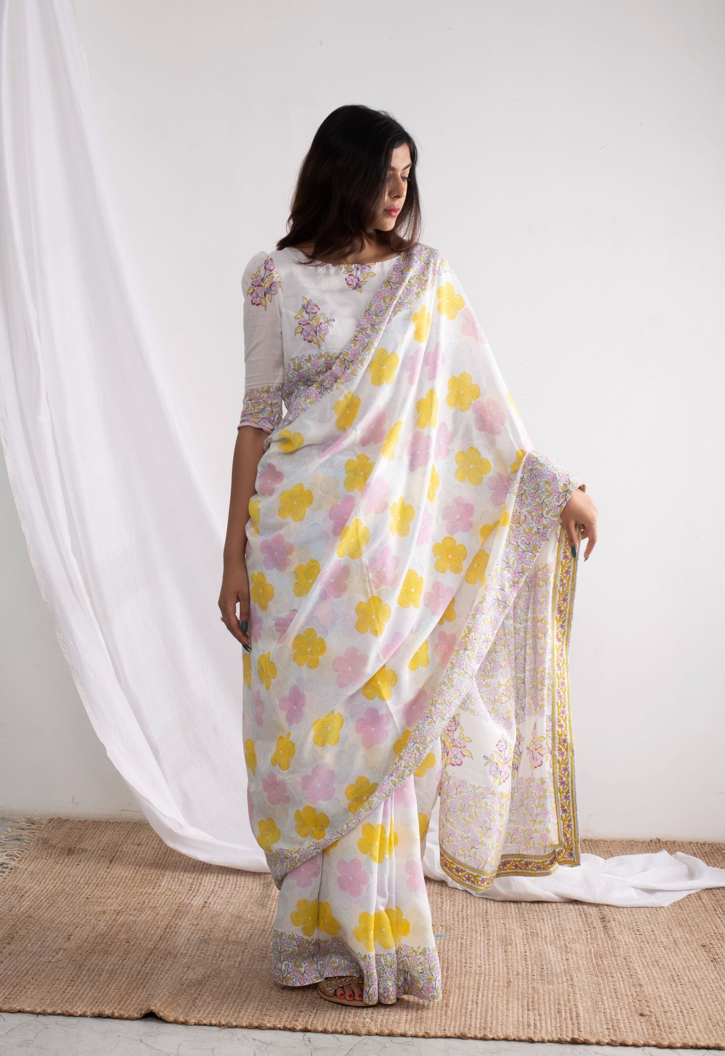 Blooming PrimRose Saree & Blouse Piece