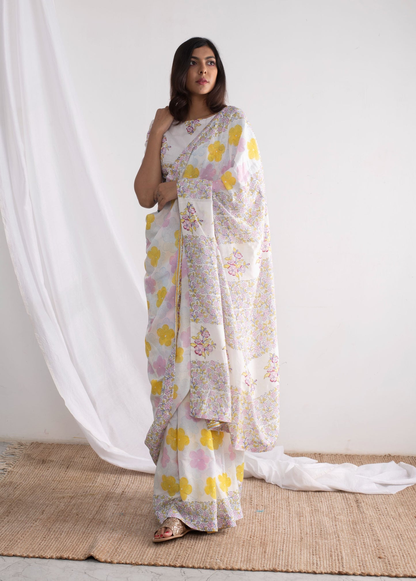 Blooming PrimRose Saree & Blouse Piece