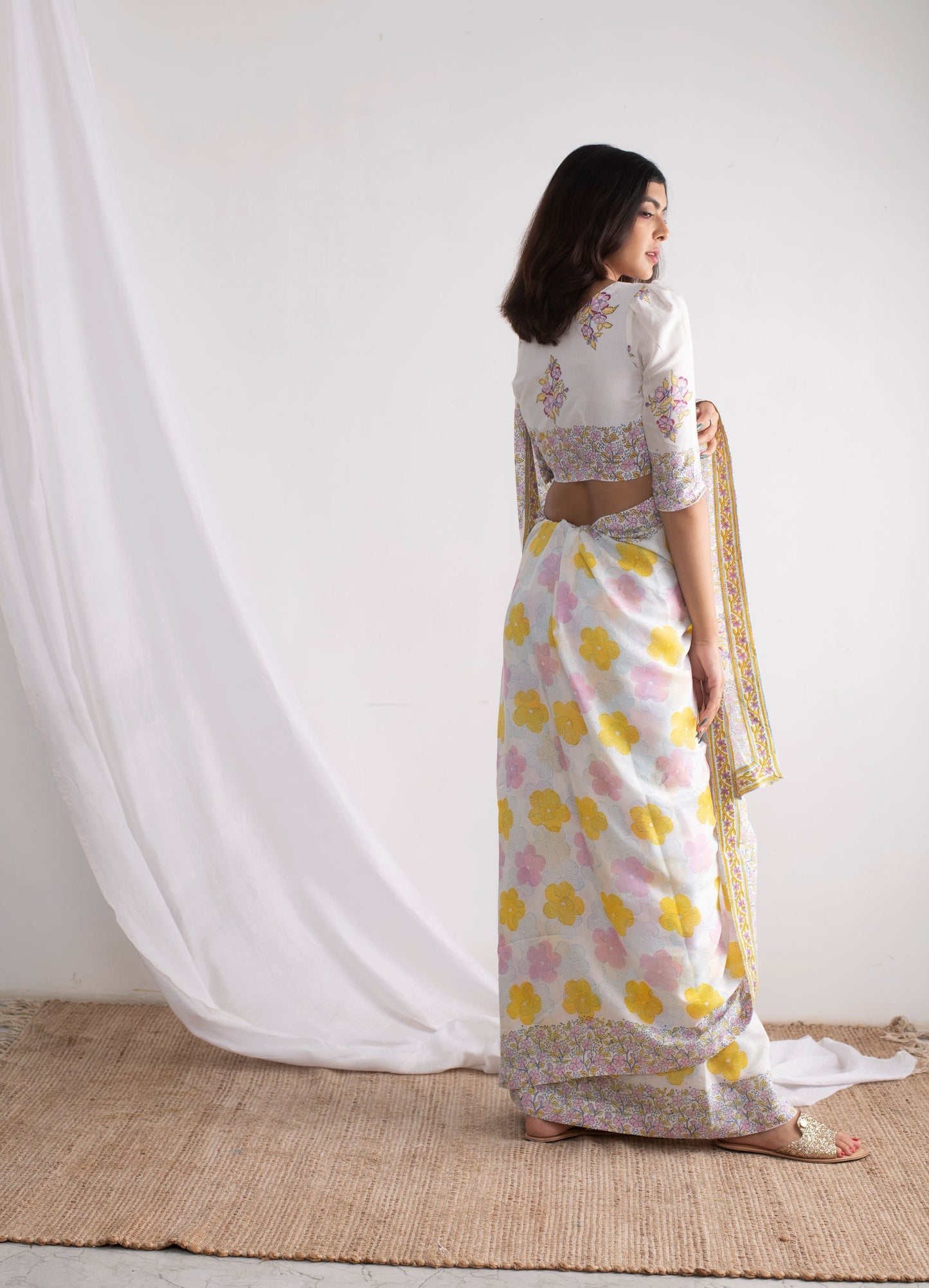 Blooming PrimRose Saree & Blouse Piece
