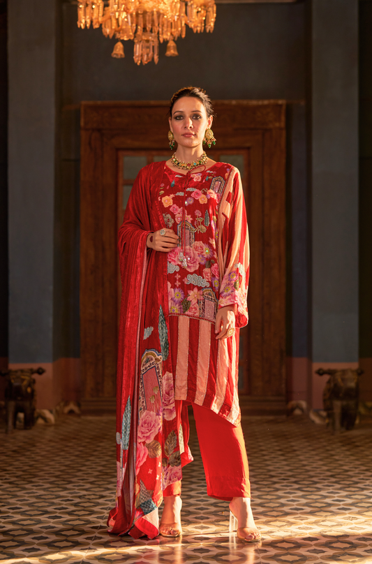 Naaz Red Phiran Set