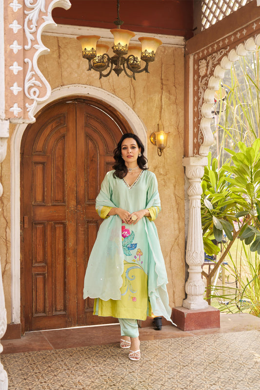 Nayaab Aqua Kurta Set