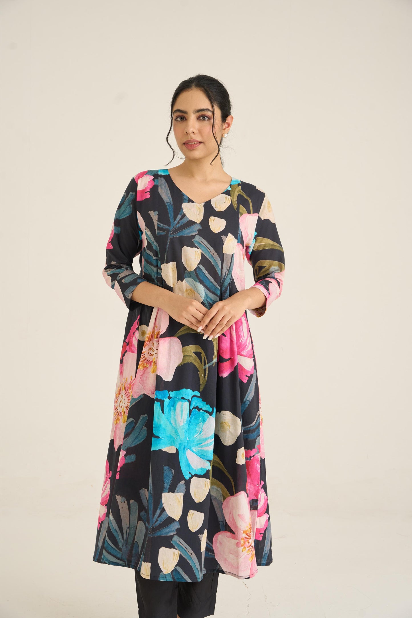 Black Bloom Panelled Kurta Set